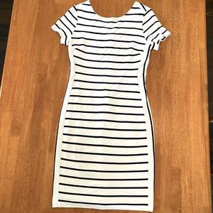 Banana Republic Factory bodycon dress, Black and white striped, size 6